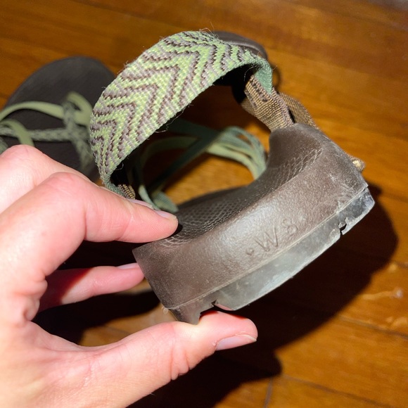 Green Women’s Chacos size 8 - Picture 5 of 5